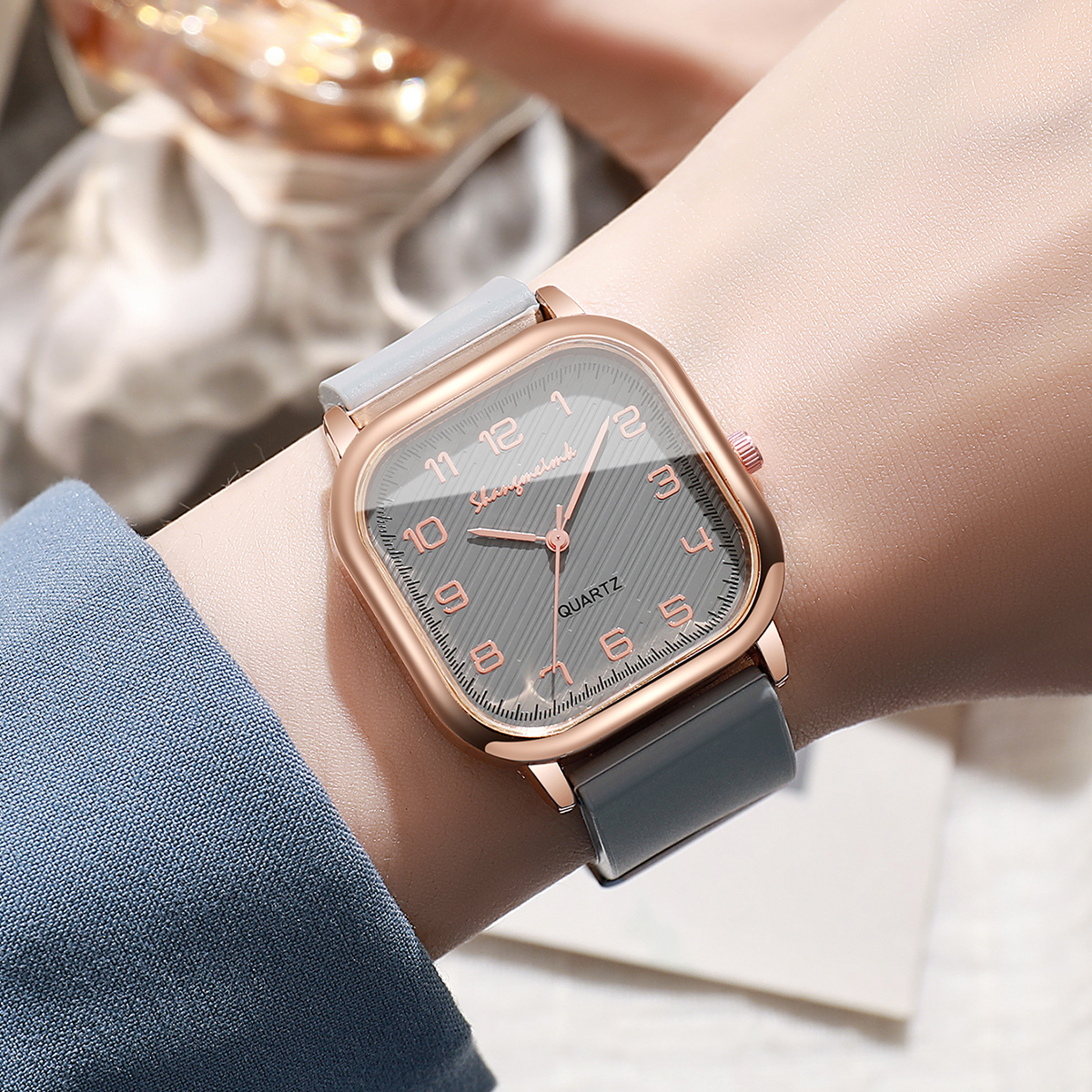 Fashion Square Women Watches C - Silicone Band Women reseña y precio