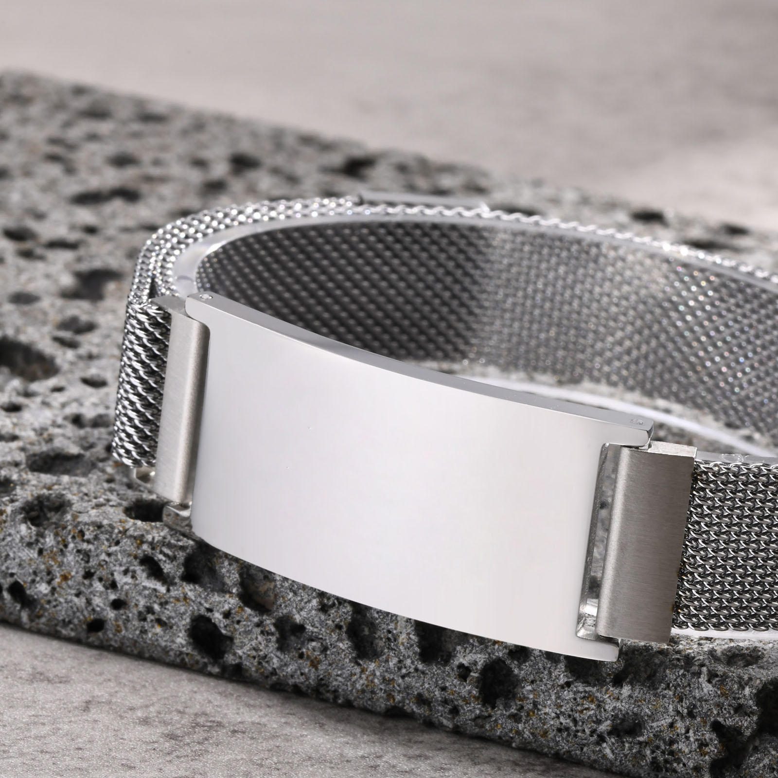 Chunky Magnetic Mesh Strap Bra - Mesh Strap Metal reseña y precio
