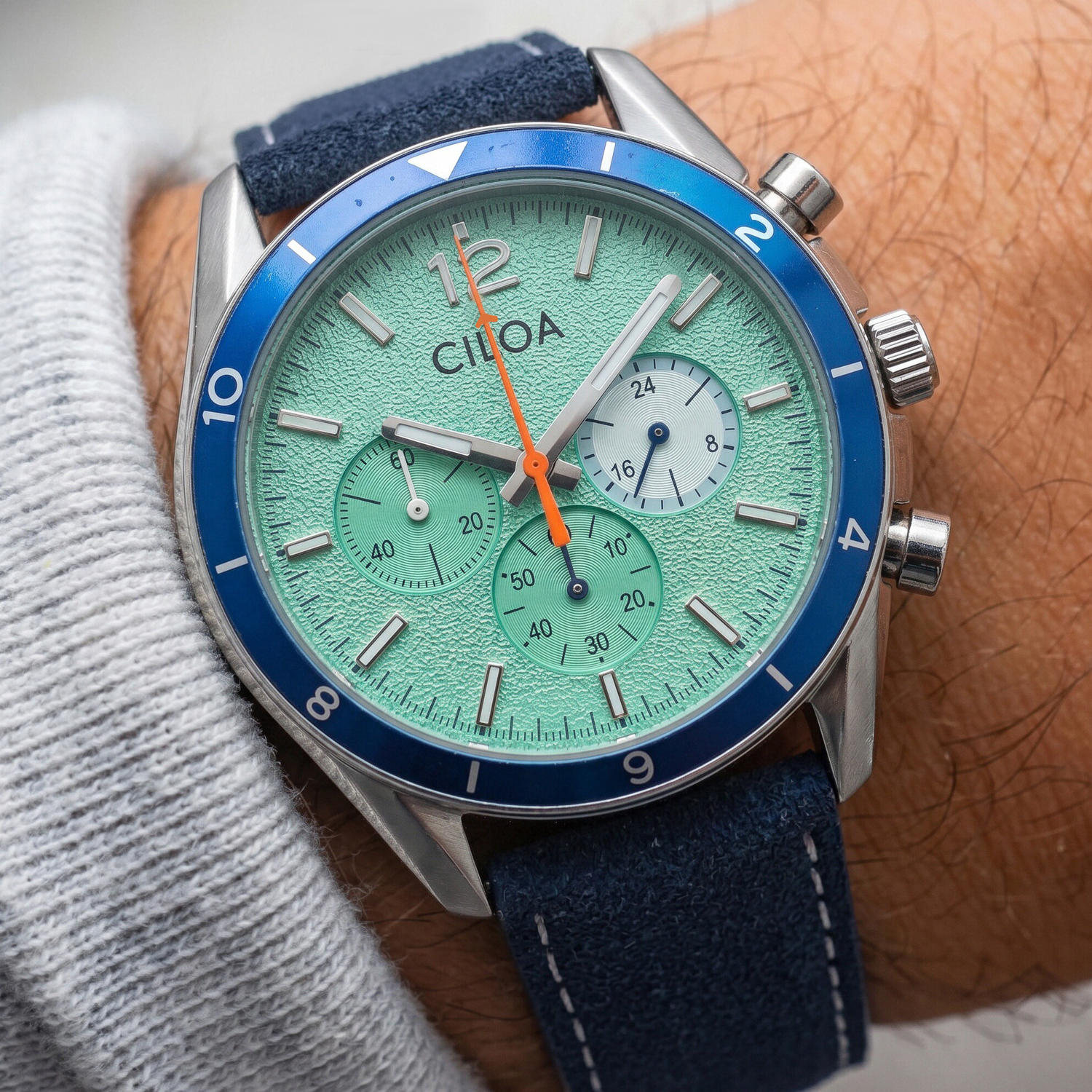 CILOA Men's Chronograph Watch  - Suede Strap Watch reseña y precio