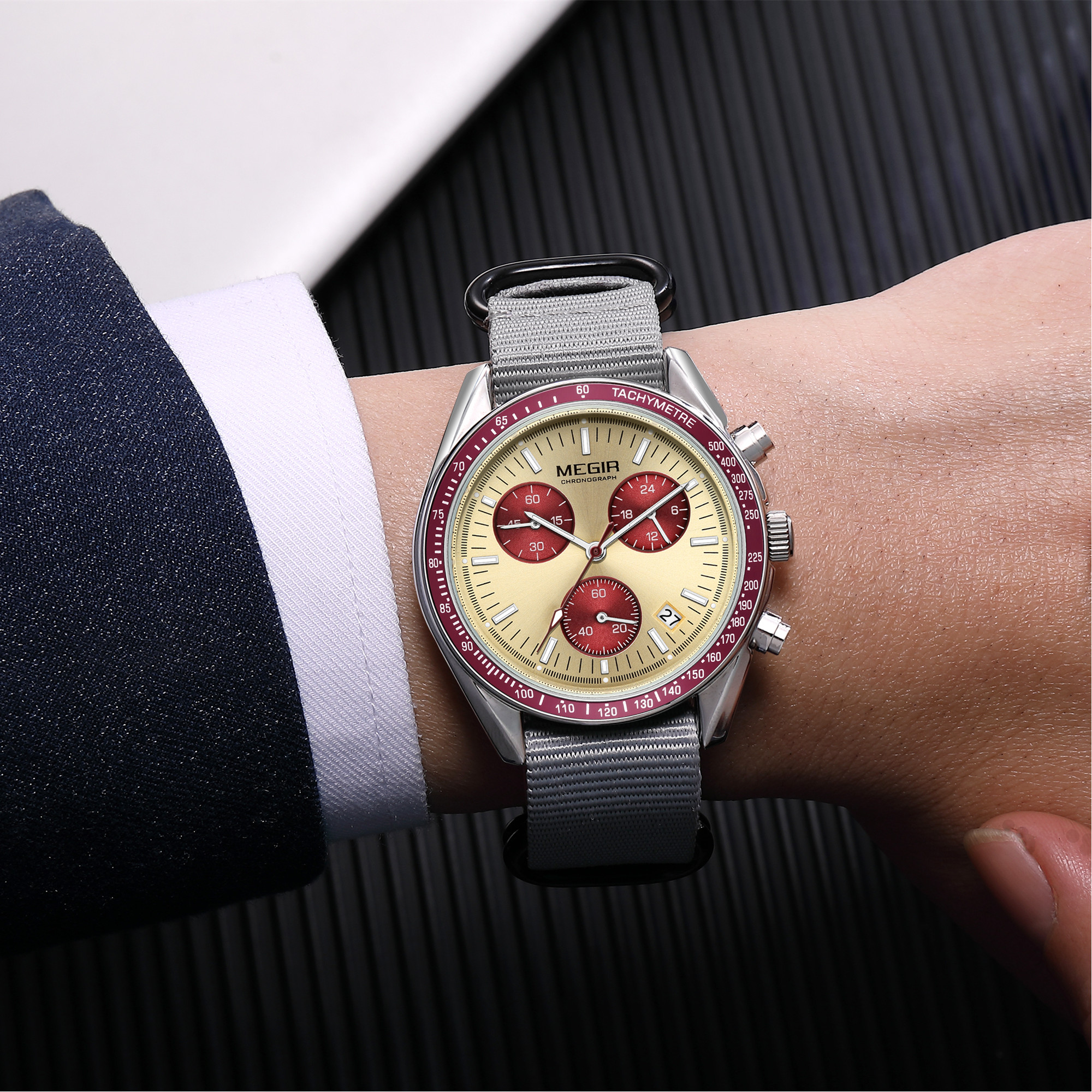MEGIR Chronograph Canvas Strap - Canvas Strap Watch reseña y precio